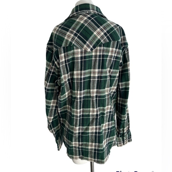 Wrangler | Wrangler Pearl Snap Flannel Shirt - Picture 2 of 5